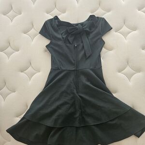 Elegant Dark Green Dress with Bow In The Back